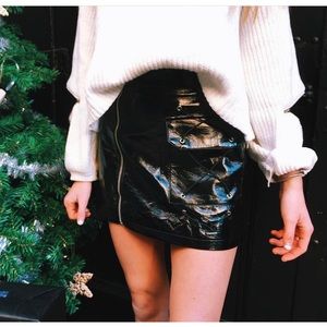 LF NWT Mags & Pye zipper skirt